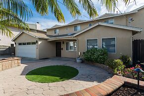 Margaret 5 Bedroom Home by RedAwning