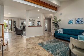 Margaret 5 Bedroom Home by RedAwning