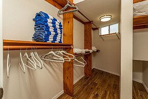 Margaret 5 Bedroom Home by RedAwning