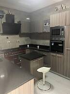 Lovely nb 3-bed House in Opebi