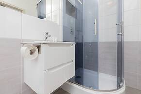 Apartment Morena Rakoczego by Renters