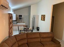 Immaculate 2-bed House in Discovery Bay