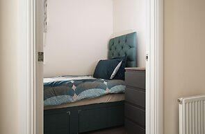 Peak District New Modern Cottage in Buxton