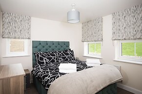 Peak District New Modern Cottage in Buxton