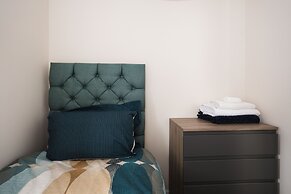 Peak District New Modern Cottage in Buxton