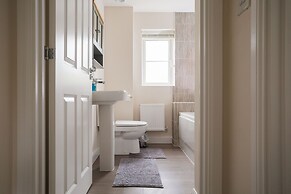 Peak District New Modern Cottage in Buxton