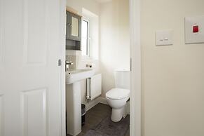 Peak District New Modern Cottage in Buxton