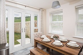 Peak District New Modern Cottage in Buxton