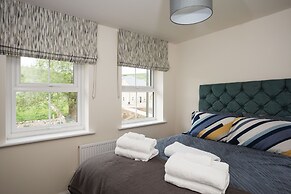 Peak District New Modern Cottage in Buxton