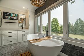 GLOBALSTAY Luxury Chalet Sharon HOT TUB