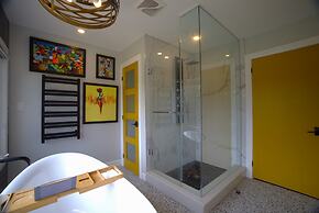 GLOBALSTAY Luxury Chalet Sharon HOT TUB