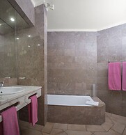 Elegant two Bedroom Apartment