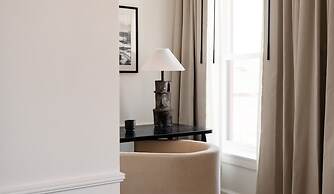 Longfellow Hotel