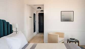 Longfellow Hotel