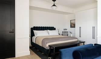 Longfellow Hotel