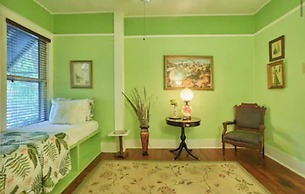 Grady House Bed & Breakfast