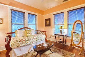 Grady House Bed & Breakfast