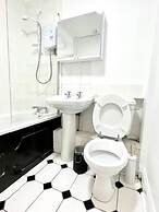 Lovely 2-bed Tree-hole in Northolt Southharrow