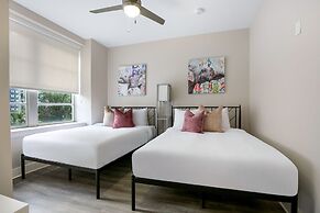 Chic Elegance in the Heart of NOLA: 4-Bedroom Oasis Awaits!