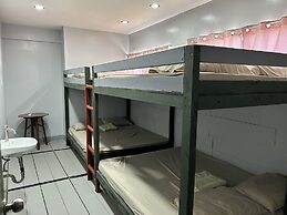 Backpackers Port Barton