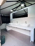 Backpackers Port Barton