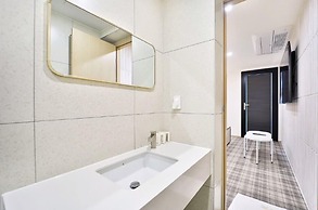 Brown Dot Hotel Yeongdo Daegyo