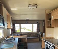 3 bed Caravan at Lyons Robinhood