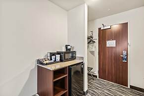 Cobblestone Hotel & Suites - Cullman