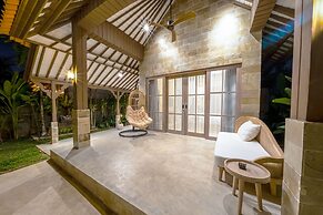 Nyaman Villas by EVDEkimi