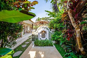 Nyaman Villas by EVDEkimi