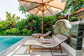 Nyaman Villas by EVDEkimi