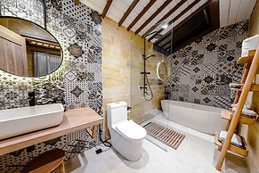 Nyaman Villas by EVDEkimi