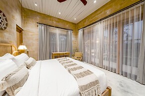 Nyaman Villas by EVDEkimi