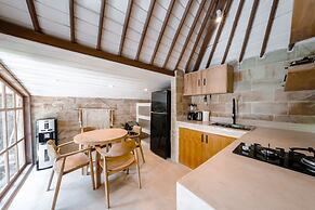 Nyaman Villas by EVDEkimi