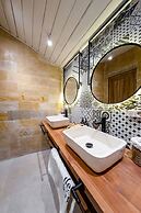 Nyaman Villas by EVDEkimi