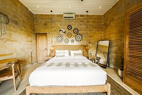 Nyaman Villas by EVDEkimi