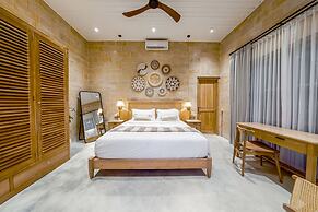 Nyaman Villas by EVDEkimi