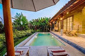 Nyaman Villas by EVDEkimi