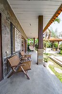 Nyaman Villas by EVDEkimi