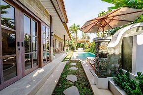 Nyaman Villas by EVDEkimi