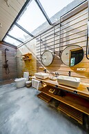 Nyaman Villas by EVDEkimi