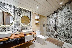 Nyaman Villas by EVDEkimi