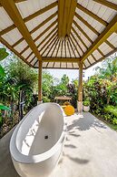 Nyaman Villas by EVDEkimi