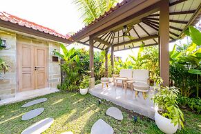 Nyaman Villas by EVDEkimi