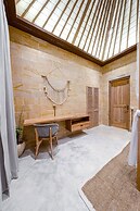 Nyaman Villas by EVDEkimi