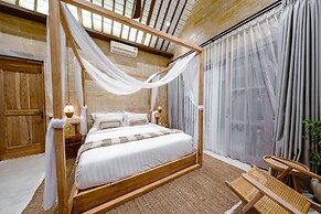 Nyaman Villas by EVDEkimi