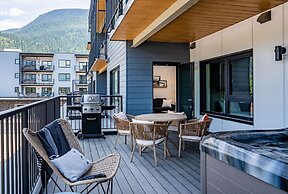 Ghost Peak by Revelstoke Vacations