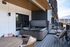 Ghost Peak by Revelstoke Vacations