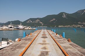 Interno 2 in Iseo With 1 Bedrooms and 1 Bathrooms