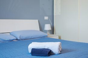 Interno 2 in Iseo With 1 Bedrooms and 1 Bathrooms